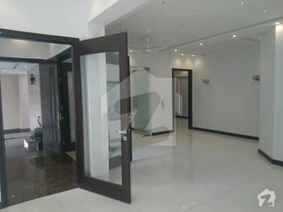 10 Marla Double Unit Full House For Rent 10 Marla Double Unit Full House For Rent