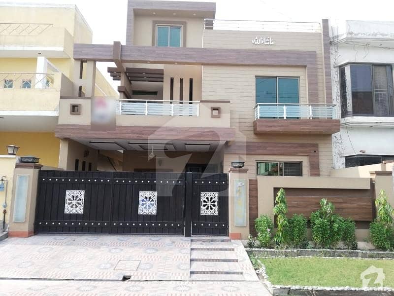 10 Marla House Brand New For Sale In Sector C Bahria Town