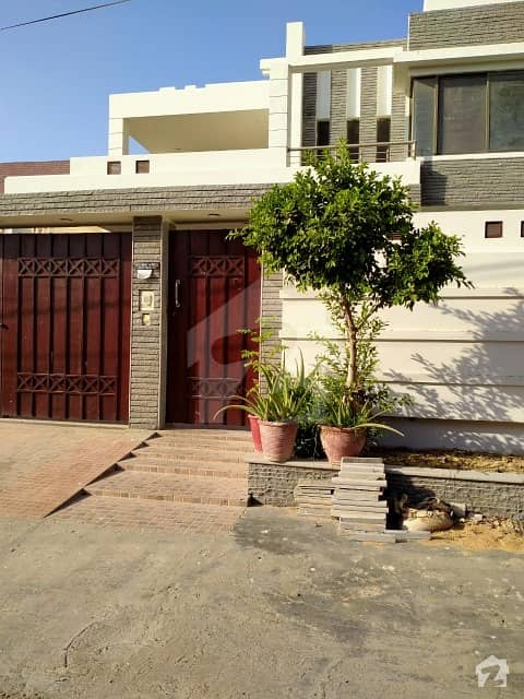 500 Square Yards Outclass Bungalow Available For sale