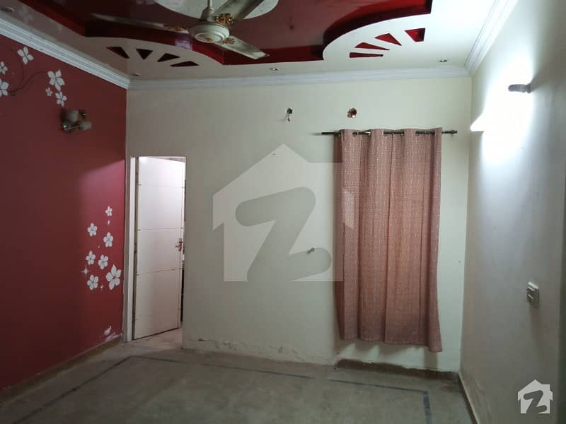 جوہر ٹاؤن فیز 2 جوہر ٹاؤن لاہور میں 6 کمروں کا 5 مرلہ مکان 1.23 کروڑ میں برائے فروخت۔
