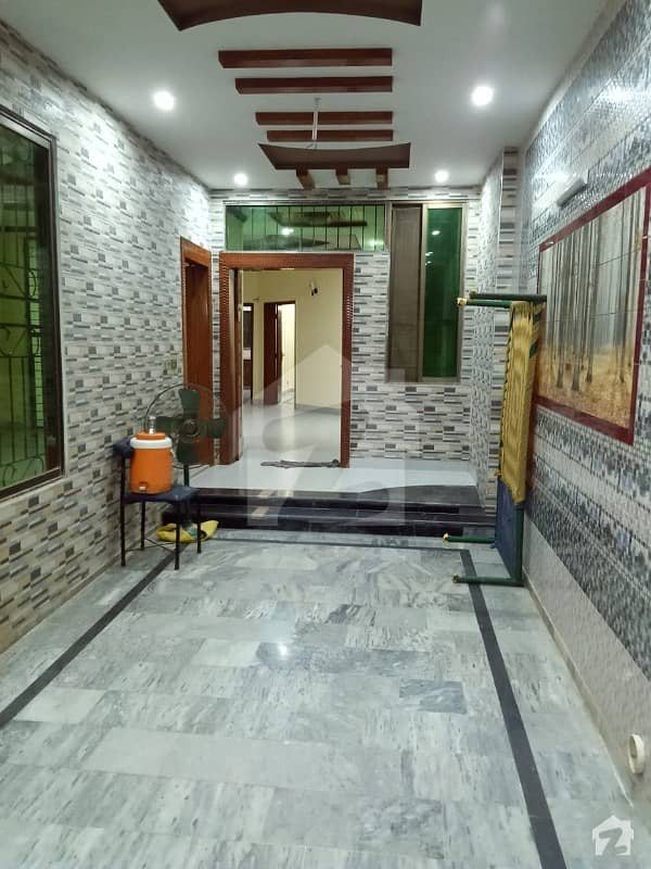 اقبال پارک لاہور میں 3 کمروں کا 8 مرلہ مکان 1.65 کروڑ میں برائے فروخت۔