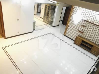 ڈی ایچ اے فیز 1 - سیکٹر ای ڈی ایچ اے ڈیفینس فیز 1 ڈی ایچ اے ڈیفینس اسلام آباد میں 6 کمروں کا 1 کنال مکان 1.3 لاکھ میں کرایہ پر دستیاب ہے۔ ڈی ایچ اے فیز 1 - سیکٹر ای ڈی ایچ اے ڈیفینس فیز 1 ڈی ایچ اے ڈیفینس اسلام آباد میں 6 کمروں کا 1 کنال مکان 1.3 لاکھ میں کرایہ پر دستیاب ہے۔
