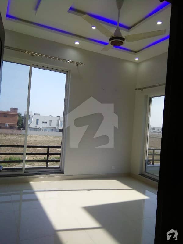 1 Kanal Brand New Upper Portion Available For Rent On Prime Location