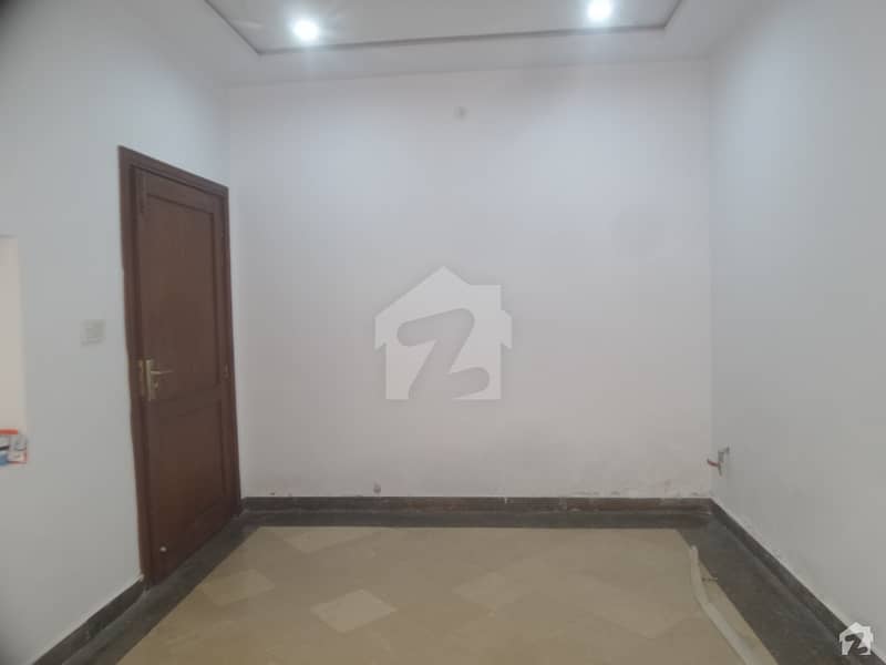 ماڈل سٹی ون کینال روڈ فیصل آباد میں 3 کمروں کا 5 مرلہ مکان 1.2 کروڑ میں برائے فروخت۔