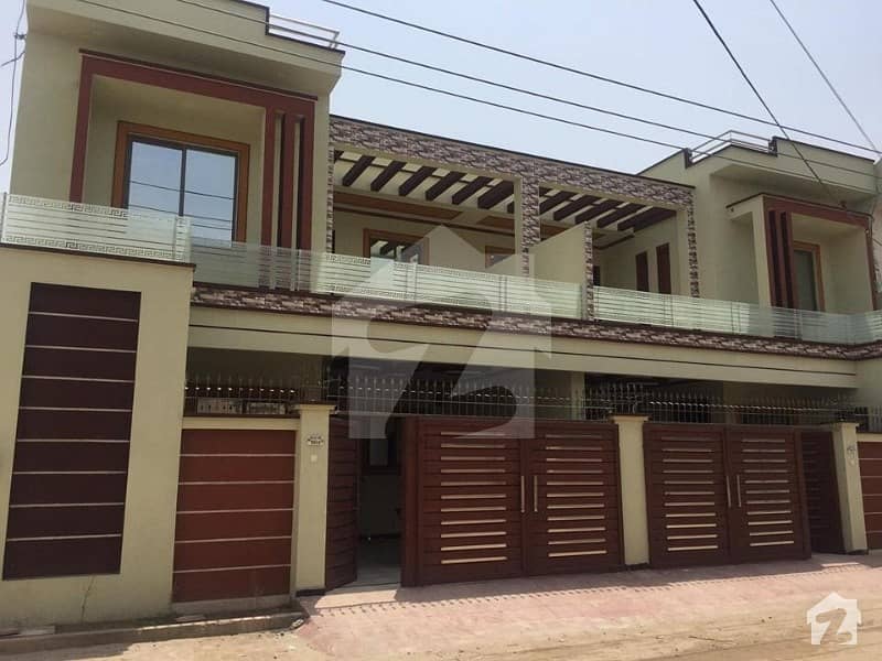 6 Marla Brand New Beautiful House At Hot Location For Sale