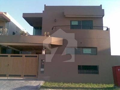 10 Marla Luxury And Spacious House For Sale In Bahria Town Phase 8 10 Marla Luxury And Spacious House For Sale In Bahria Town Phase 8