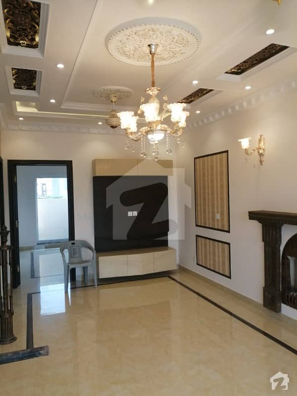 ڈی ایچ اے 11 رہبر لاہور میں 3 کمروں کا 5 مرلہ مکان 44 ہزار میں کرایہ پر دستیاب ہے۔
