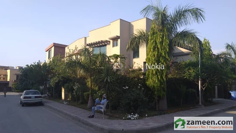 Bahria Town Phase 4 Corner House 16 Marla House For Sale
