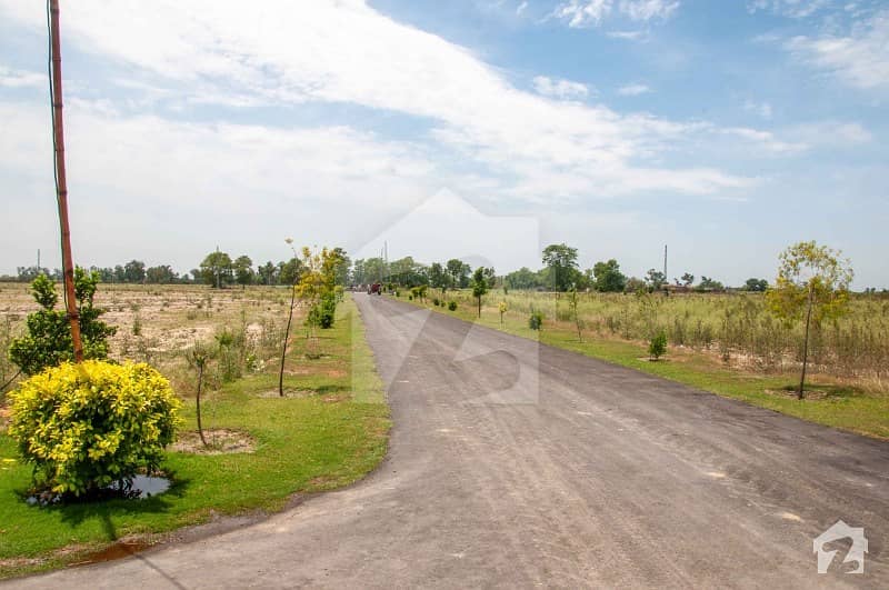 Ivy Farm Modern Villages Offers Land For Farm Houses 33 Lac Per Kanal On Installment