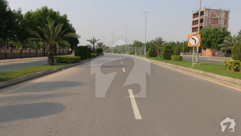 5 Marla Plot For Sale In Bahria Town Lahore AA Block