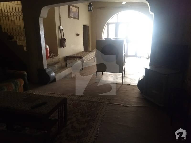 10 Marla House For Sale In Commercial Site Of Model Town A