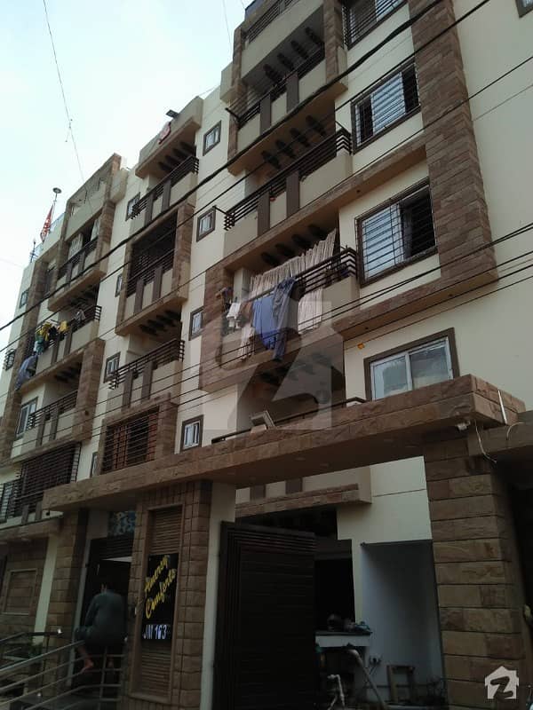 نشتر روڈ (لارنس روڈ) کراچی میں 3 کمروں کا 6 مرلہ فلیٹ 1.75 کروڑ میں برائے فروخت۔