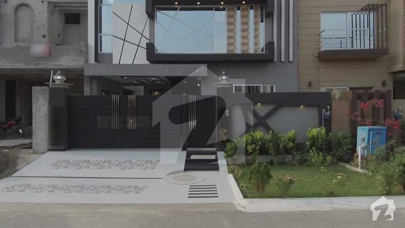 9.7 Marla Brand New House For Sale In Imperial Garden Homes Of Paragon City Lahore