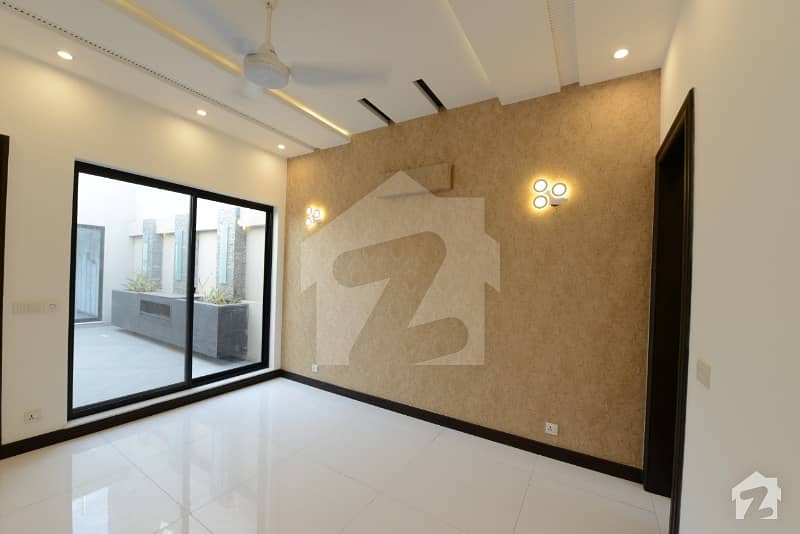 10 Marla Brand New Designer Bungalow For Sale In Phase 8