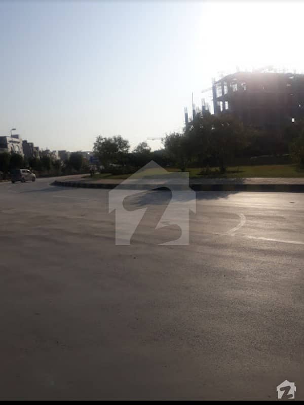 One Kanal Plot For Sale Near Dha2