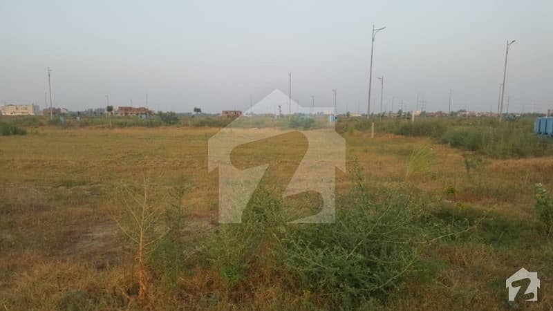 Worthy Location 1 Kanal To 8 Kanal Farmhouse Land Available For Sale