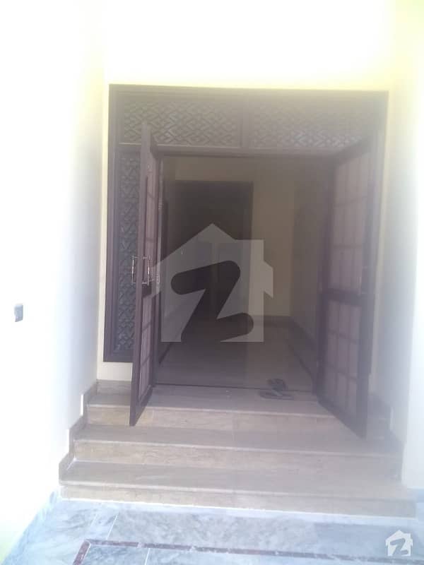500 Sq Yd Ground  Floor Portion For Rent