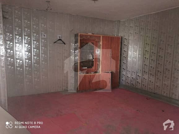 ادرز ڈیرہ اسماعیل خان میں 1 کمرے کا 2 مرلہ فلیٹ 12 ہزار میں کرایہ پر دستیاب ہے۔