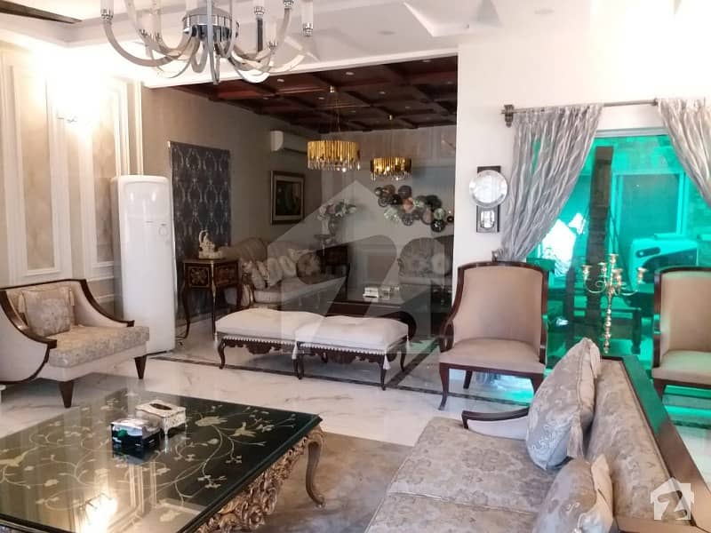 ڈی ایچ اے فیز 1 ڈیفنس (ڈی ایچ اے) لاہور میں 5 کمروں کا 1 کنال مکان 4 کروڑ میں برائے فروخت۔