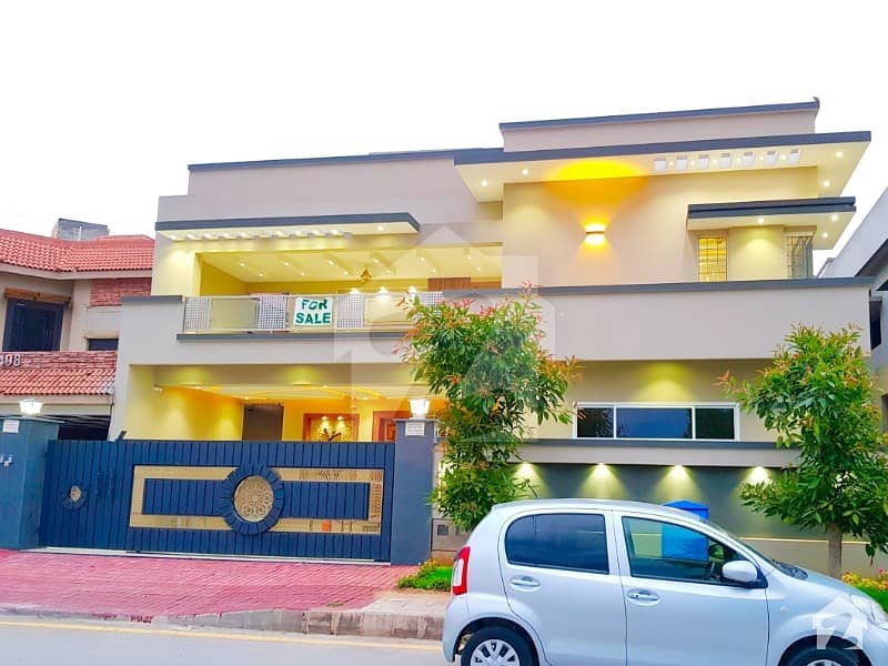بحریہ ٹاؤن فیز 3 بحریہ ٹاؤن راولپنڈی راولپنڈی میں 6 کمروں کا 1 کنال مکان 5.45 کروڑ میں برائے فروخت۔