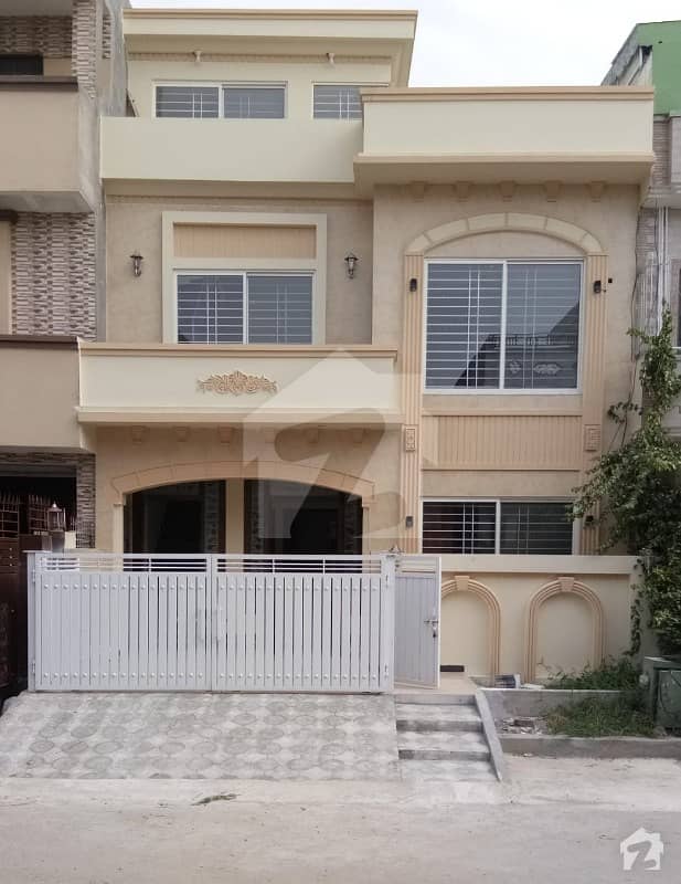 25x40 House Is Available For Sale At G-13 Islamabad