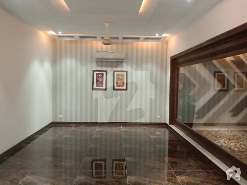 ڈی ایچ اے فیز 6 ڈیفنس (ڈی ایچ اے) لاہور میں 7 کمروں کا 2 کنال مکان 17.8 کروڑ میں برائے فروخت۔