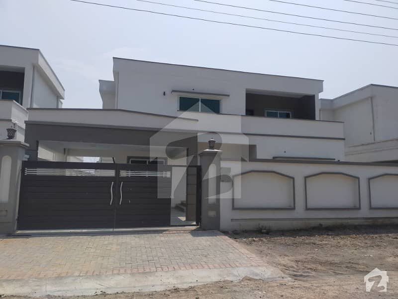 Brand New 1 Kanal 5 Bed House For Rent
