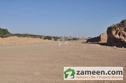 10 Marla Good Location Plot For Sale In Top City 1