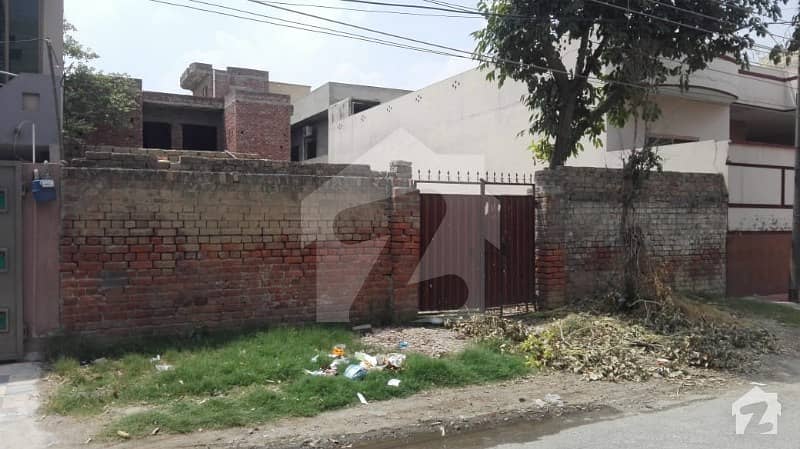 ٹاؤن شپ ۔ سیکٹر سی 1 ٹاؤن شپ لاہور میں 10 مرلہ رہائشی پلاٹ 1.2 کروڑ میں برائے فروخت۔