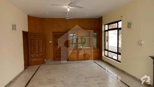 Double Story 666 Sq Yard Corner House Is For Sale In I-82