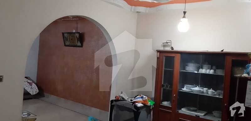 رفیع بنگلوز شاہ فیصل ٹاؤن کراچی میں 2 کمروں کا 5 مرلہ زیریں پورشن 60 لاکھ میں برائے فروخت۔