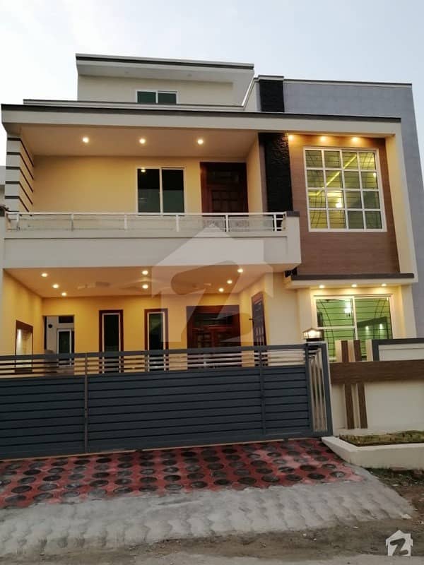 Lush Condition 7 Marla Double Storey Beautiful House For Sale