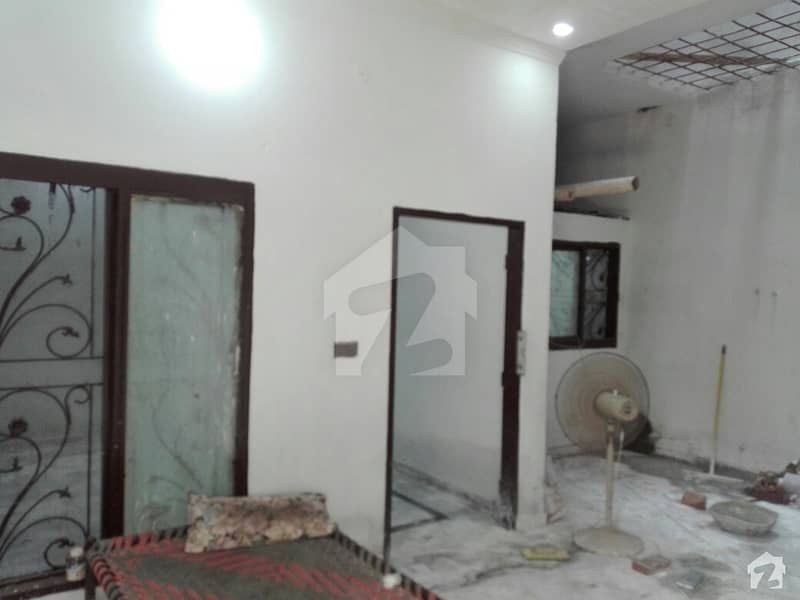 Lower Portion Available For Rent Near Mansorah