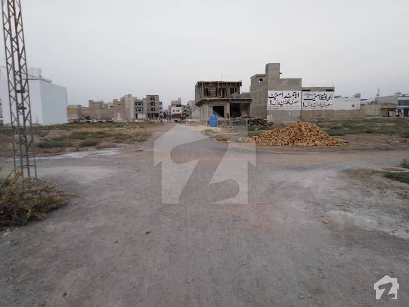 سادی گارڈن - بلاک 1 سعدی گارڈن سکیم 33 کراچی میں 5 مرلہ رہائشی پلاٹ 56.5 لاکھ میں برائے فروخت۔