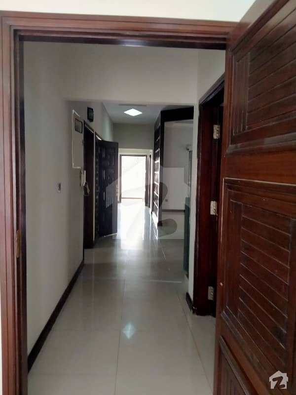 450 Square Yards Brand New 4 Bed 1st Floor For Rent