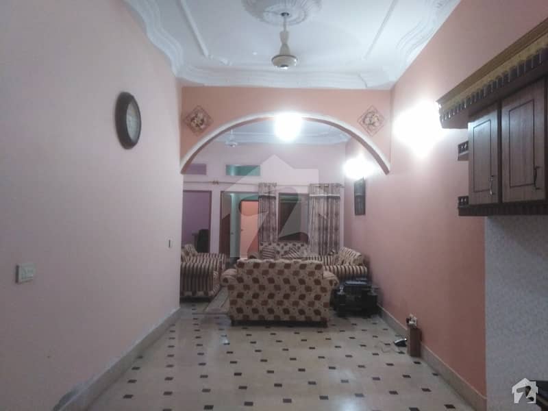 گوليمار کراچی میں 6 کمروں کا 6 مرلہ مکان 2.4 کروڑ میں برائے فروخت۔