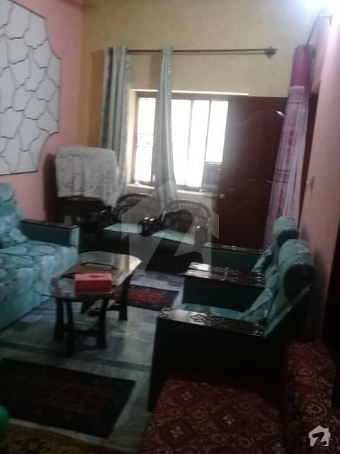 کری روڈ راولپنڈی میں 4 کمروں کا 3 مرلہ مکان 60 لاکھ میں برائے فروخت۔