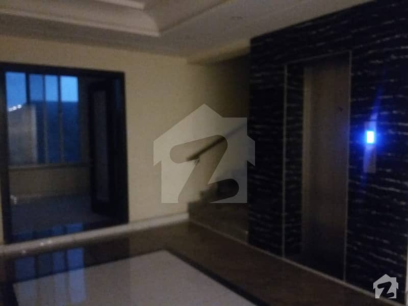 480SqFt 1 Bed Apartment At Main Boulevard