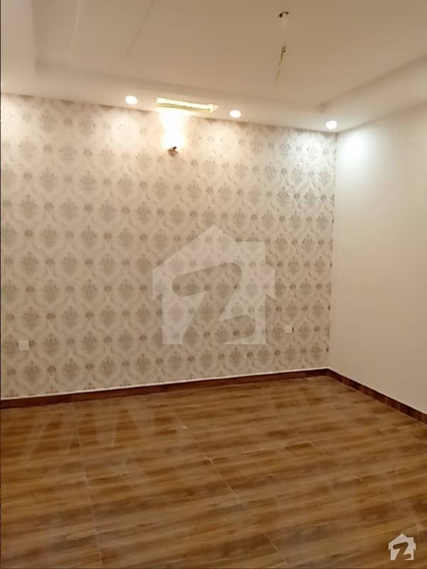 خیابان کالونی 2 فیصل آباد میں 3 کمروں کا 4 مرلہ مکان 78 لاکھ میں برائے فروخت۔