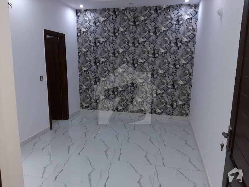 3.5 Marla Brand New House For Sale In Ghalib City Having 3 Beds 2 kitchen 4 Washrooms Big Car Capacity 2 Livings