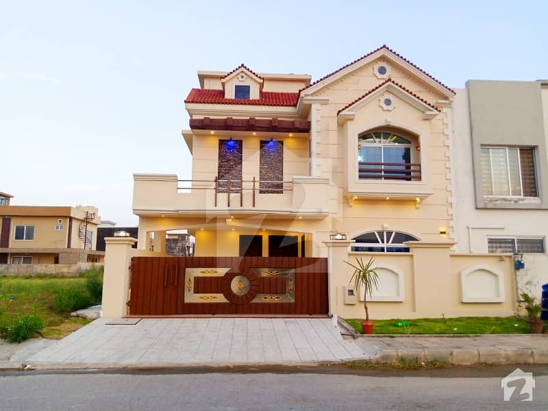 Brand New 10 Marla Beautiful House For Sale On Very Prime Location