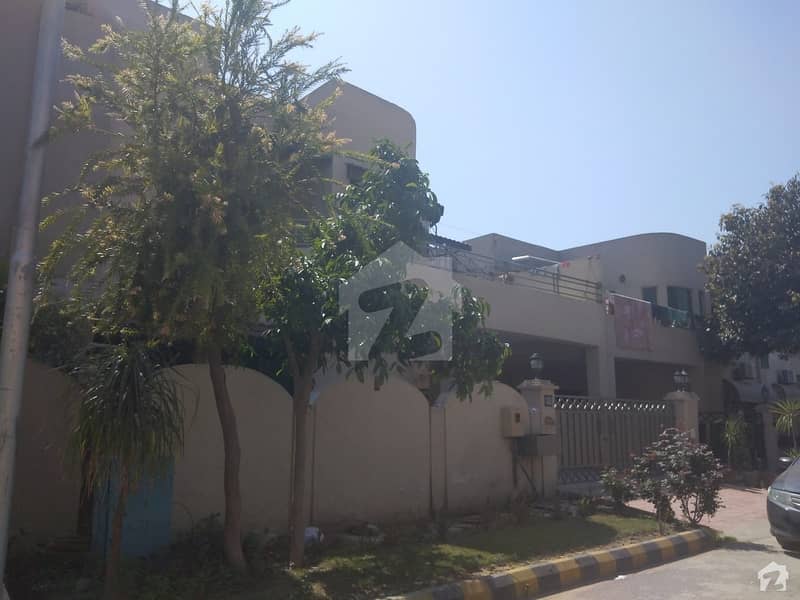 عسکری 14 راولپنڈی میں 3 کمروں کا 10 مرلہ مکان 2.2 کروڑ میں برائے فروخت۔