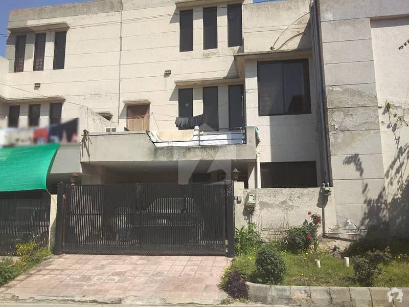عسکری 14 راولپنڈی میں 5 کمروں کا 10 مرلہ مکان 58 ہزار میں کرایہ پر دستیاب ہے۔