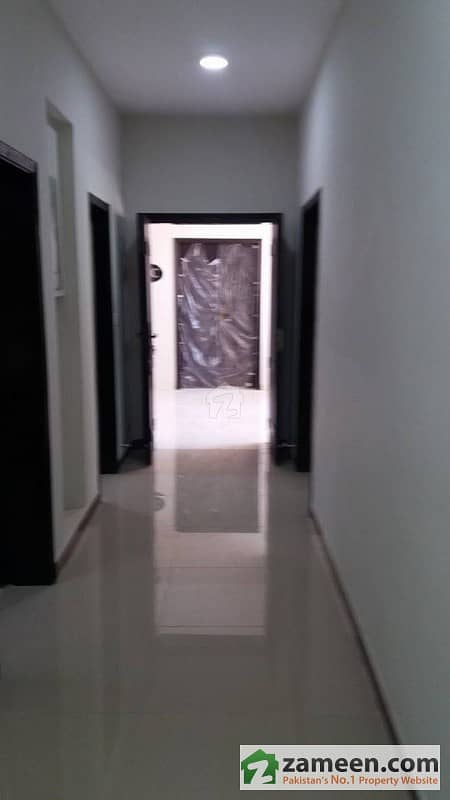 Front Location 10 Marla 3 Bedroom Flat For Sale In Sector B Askari 11 Lahore
