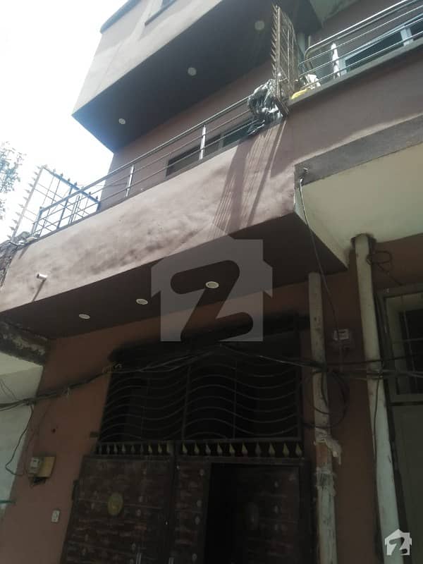غازی روڈ کینٹ لاہور میں 2 کمروں کا 2 مرلہ مکان 44 لاکھ میں برائے فروخت۔