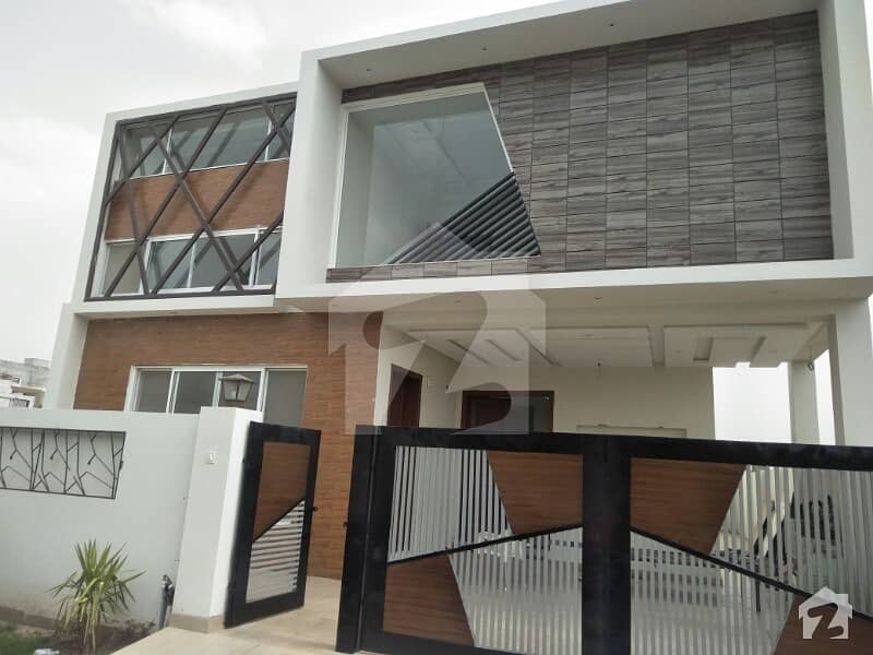 10 Marla Double Storey Brand New luxurious House for Sale in outstanding location of Royal Orchard