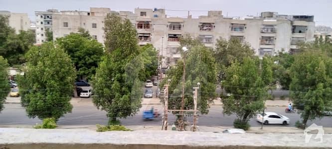 گوہر کمپلیکس لیاقت ایوینیو کراچی میں 2 کمروں کا 4 مرلہ فلیٹ 20 ہزار میں کرایہ پر دستیاب ہے۔ گوہر کمپلیکس لیاقت ایوینیو کراچی میں 2 کمروں کا 4 مرلہ فلیٹ 20 ہزار میں کرایہ پر دستیاب ہے۔