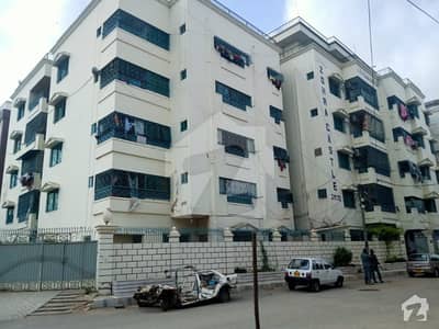 Near Numaish Chowrangi Parsi Colony 3 Bed Room Flat 1350 Sq Ft With Washing Area And 2 Cars Parking Near Numaish Chowrangi Parsi Colony 3 Bed Room Flat 1350 Sq Ft With Washing Area And 2 Cars Parking