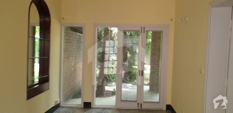 2 Bedrooms Independent House In F-6/3 Islamabad With Huge Garden