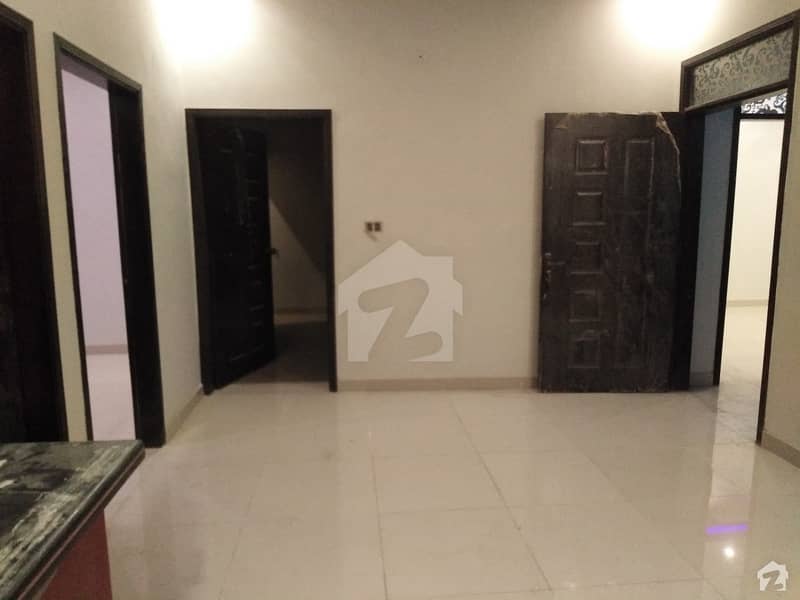 گلستانِِ جوہر ۔ بلاک 13 گلستانِ جوہر کراچی میں 3 کمروں کا 6 مرلہ مکان 2.1 کروڑ میں برائے فروخت۔